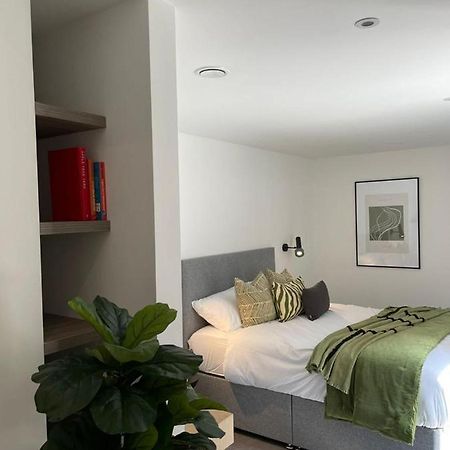 Brand New 3-Bedroom Home In Londres Exterior foto